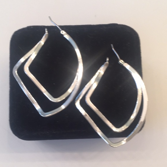 New Sterling Silver Hoop Pierced Earrings - Picture 5 of 7